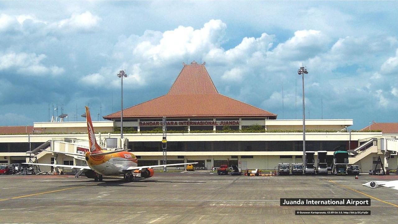 Kencana *
